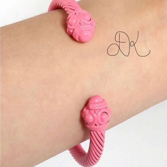 LIVE SHOW ITEMS CABLE BRACELET - Picture 11 of 15